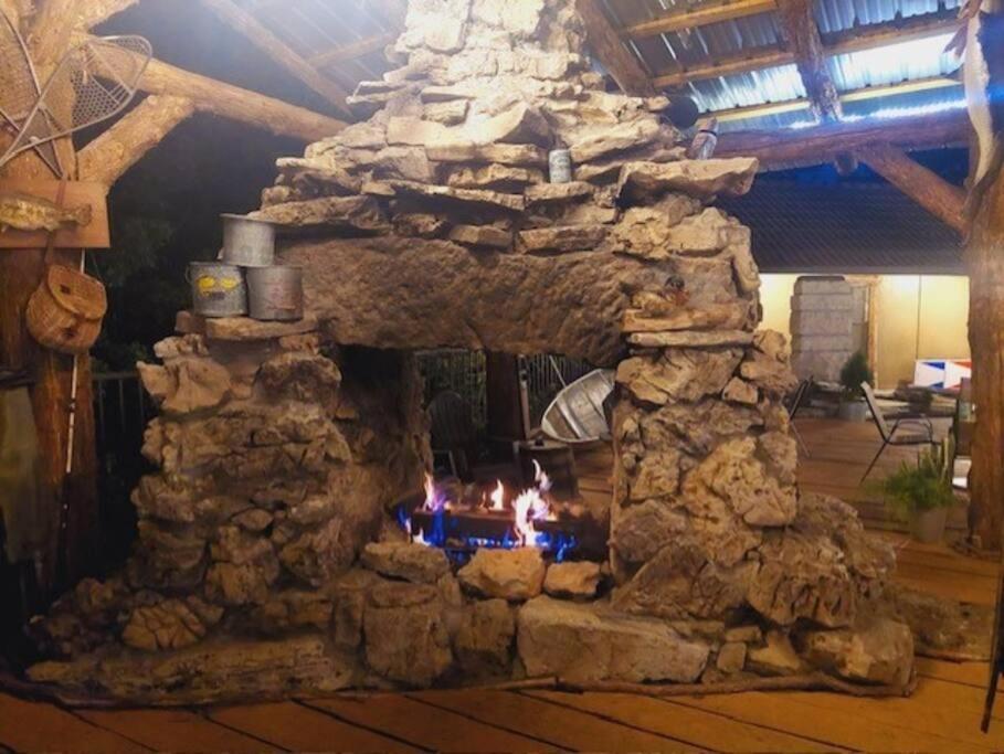 Stonegate Fire Pit 50in Tv Salt Water Pool Fast Wi-fi #301 Appartement *