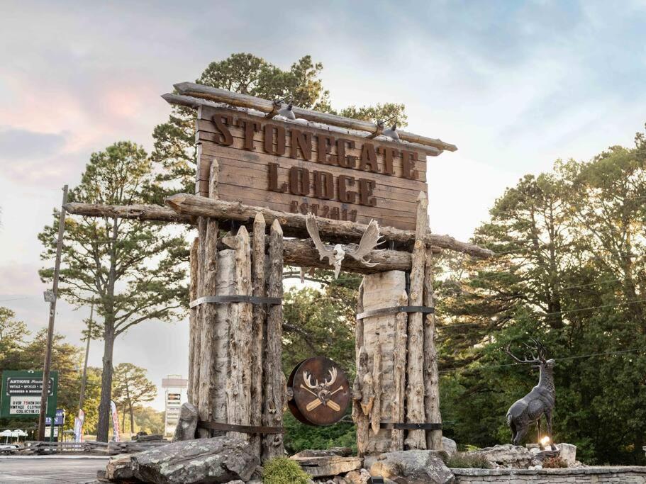 Stonegate Fire Pit 50in Tv Salt Water Pool Fast Wi-fi #301 Appartement Eureka Springs